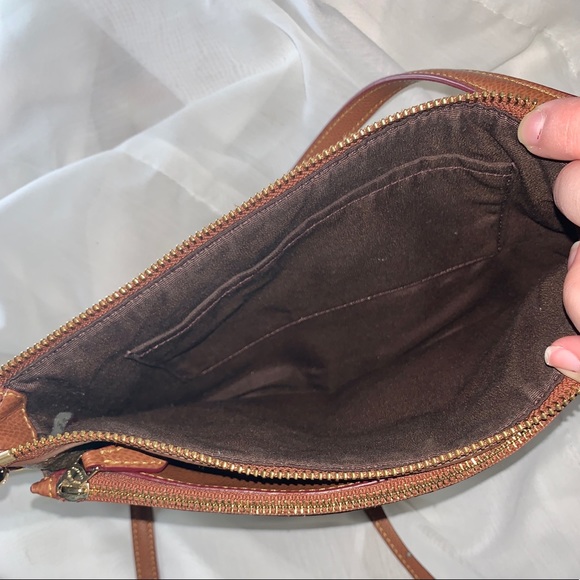 Monogram coach crossbody - Picture 9 of 10